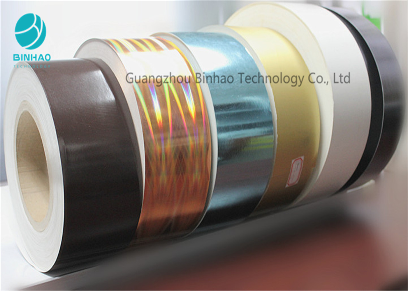 Papierowa ramka drukowana z kolorowego tektury z wewnętrznym rdzeniem o średnicy 120 mm