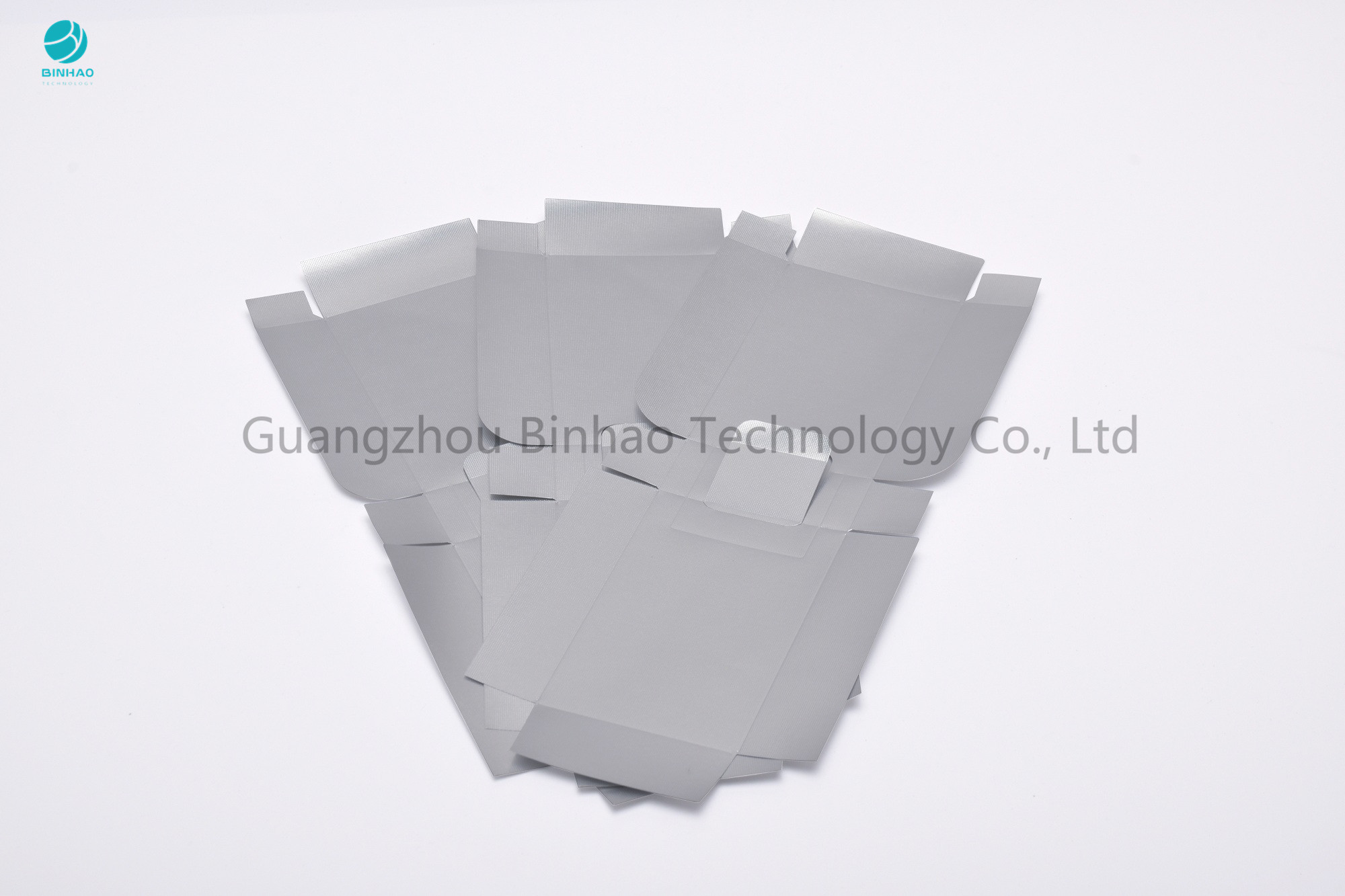 Wodoodporny 42-mikronowy srebrny papier z folii aluminiowej z folią PET do wewnętrznego opakowania papierosów